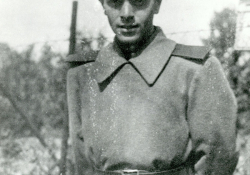 Samoylov as a soldier in the Red Army in the 1940s